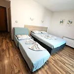 Sineva Konukevi Primorsko